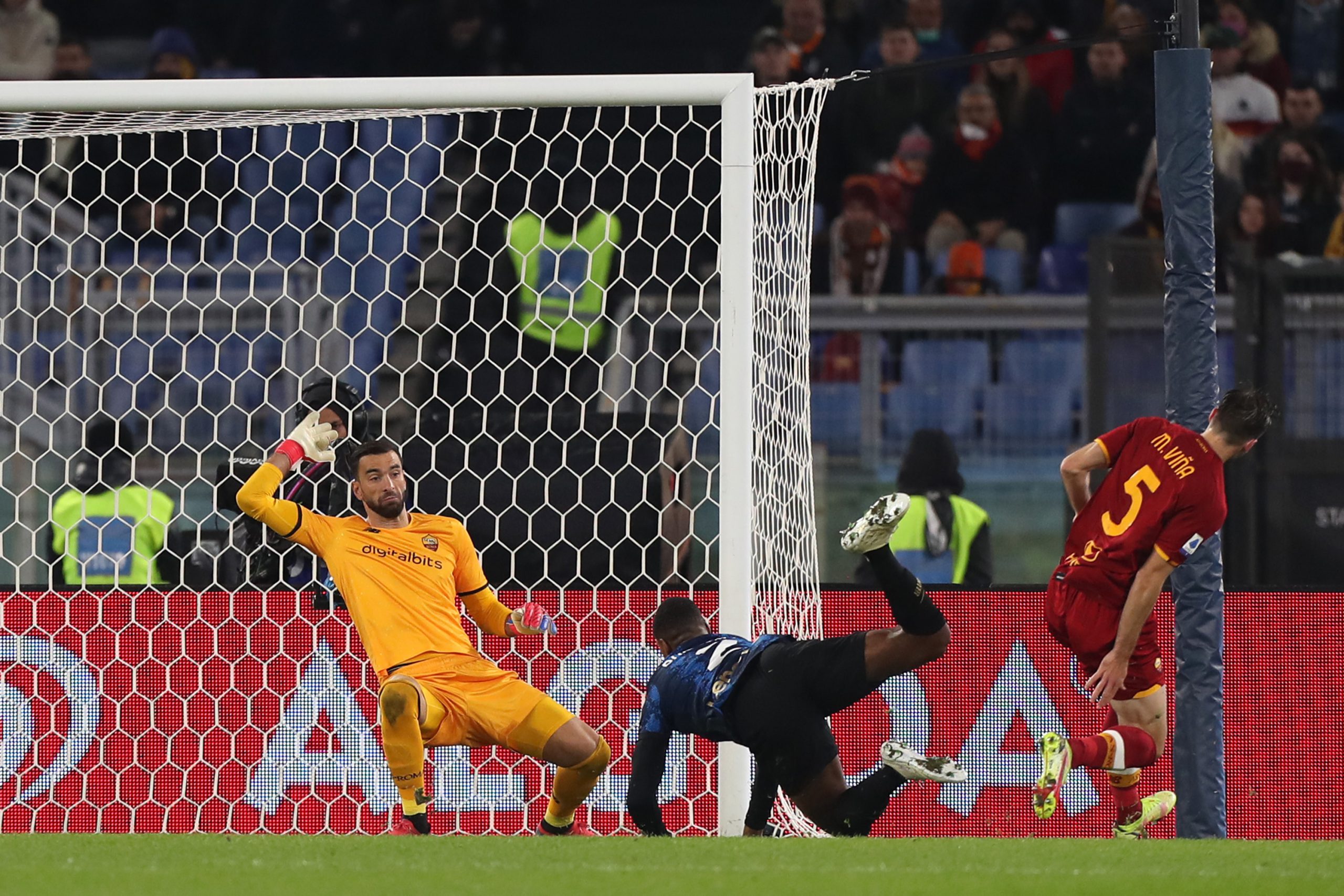 Denzel Dumfries Roma-Inter